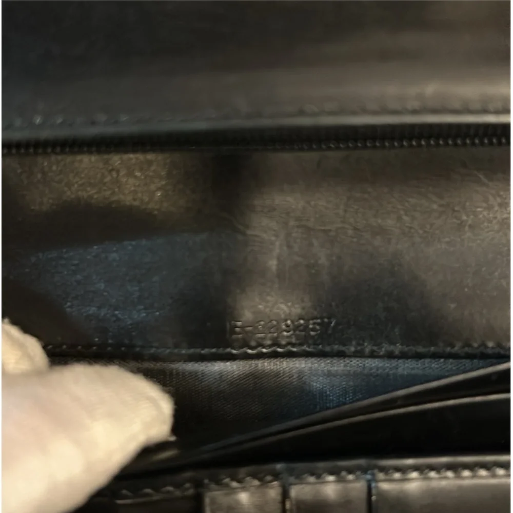 Salvatore Ferragamo Black Leather Bi-Fold Long wallet